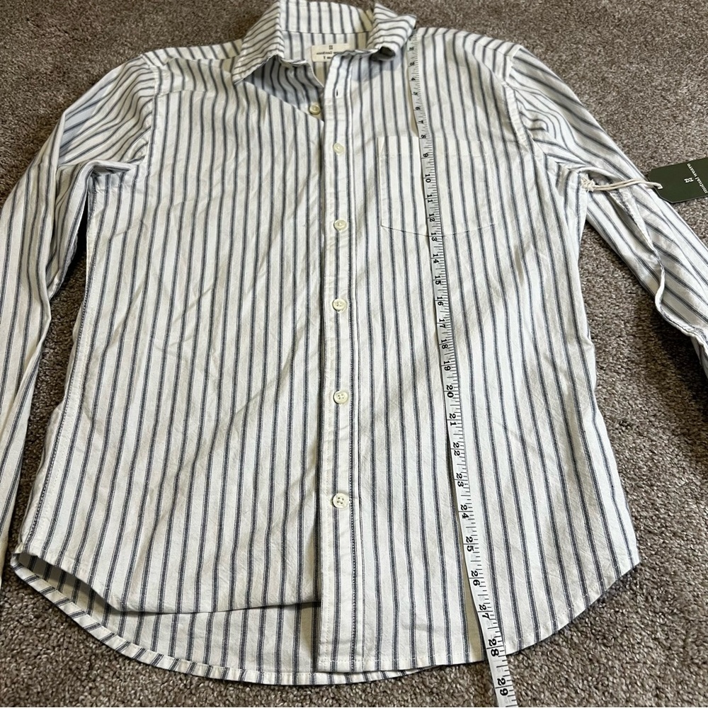 Mutual Weave Women’s Button Down Long Sleeve Shirt Size Small Cotton Stripped - Picture 5 of 8